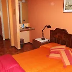 Oda ve Kahvaltı Orange House 3*