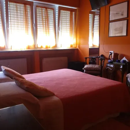 Orange House * Varenna